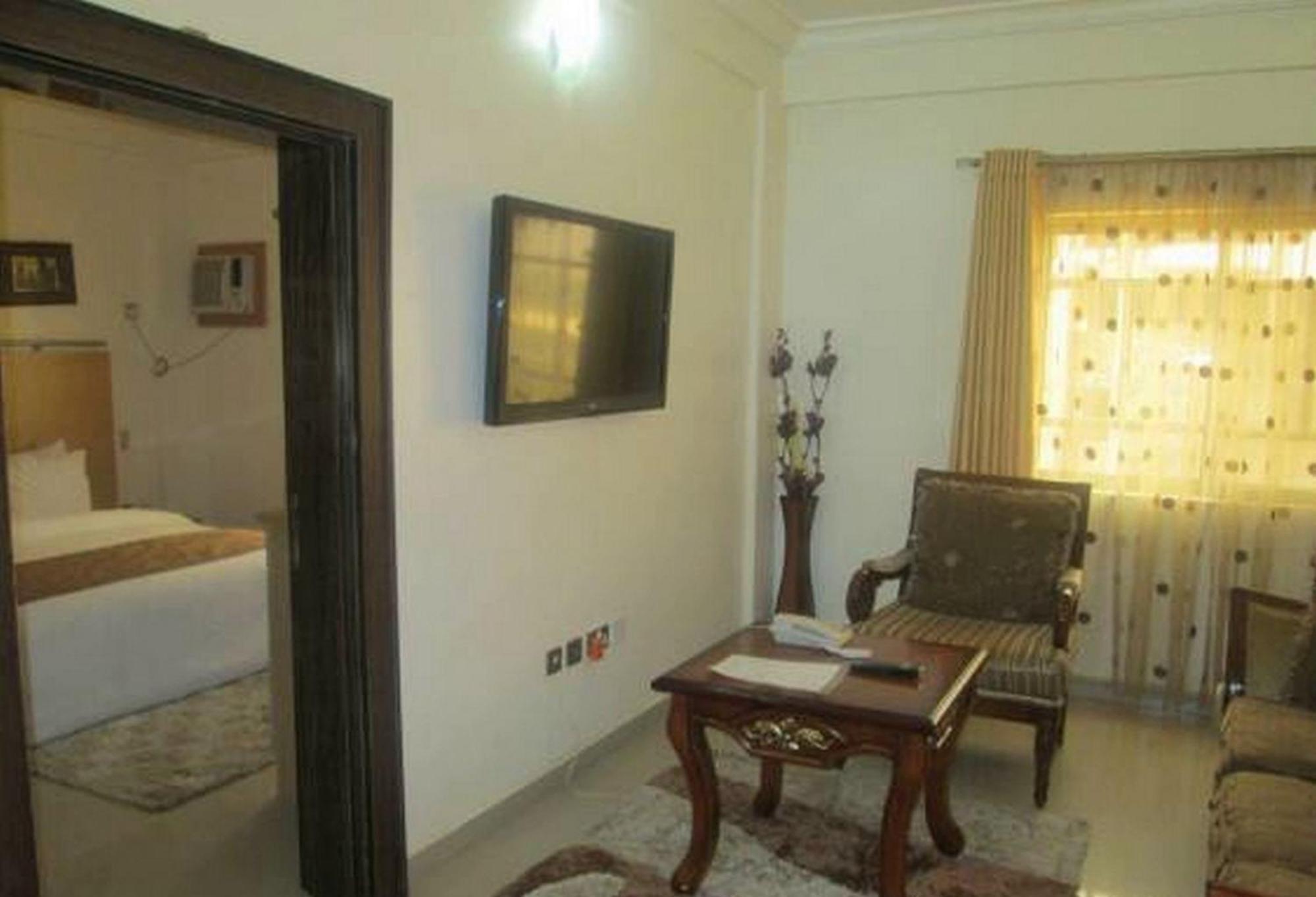 Room In Lodge - Ayalla Hotels And Suites Abuja Exteriér fotografie
