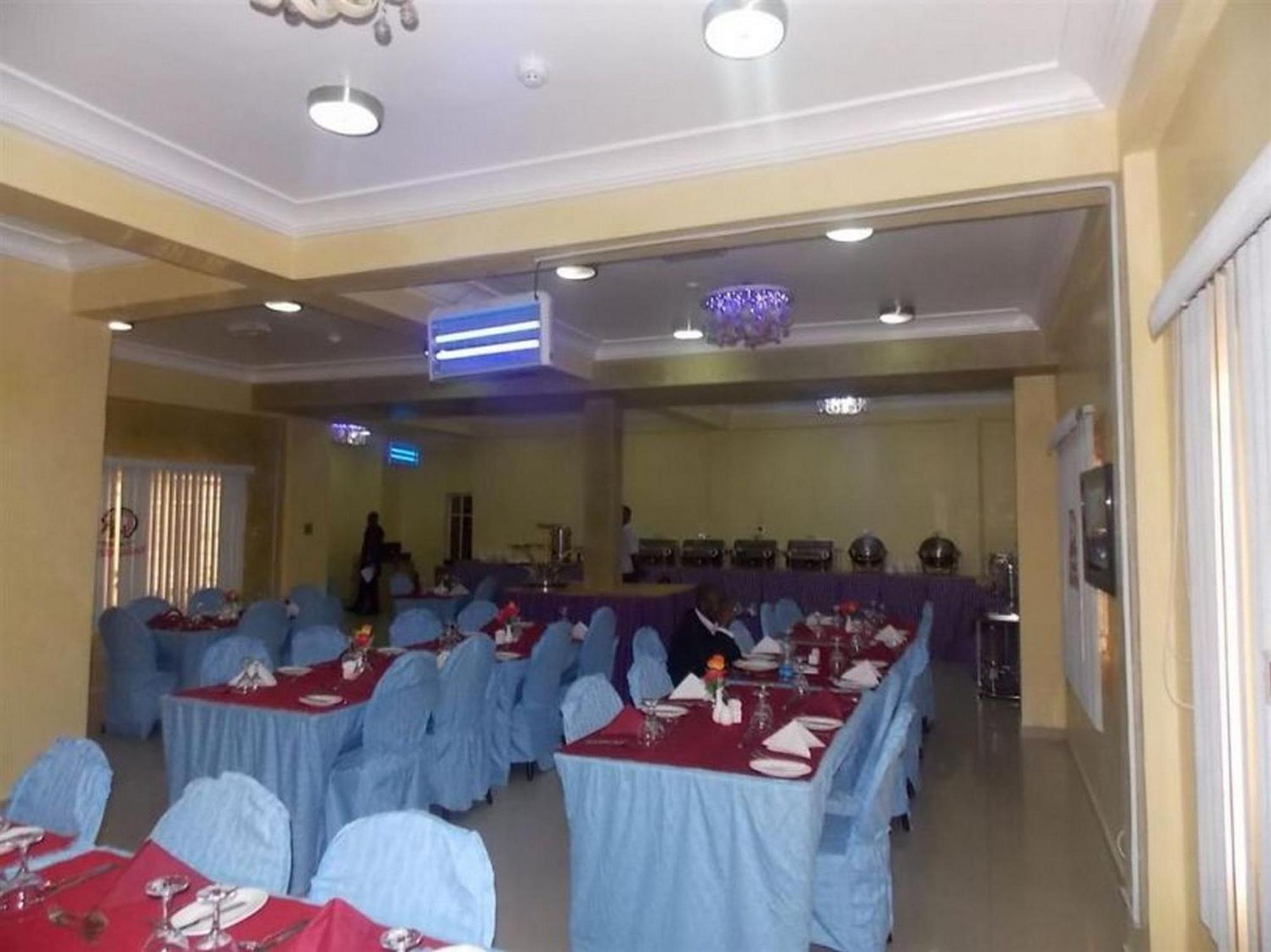Room In Lodge - Ayalla Hotels And Suites Abuja Exteriér fotografie
