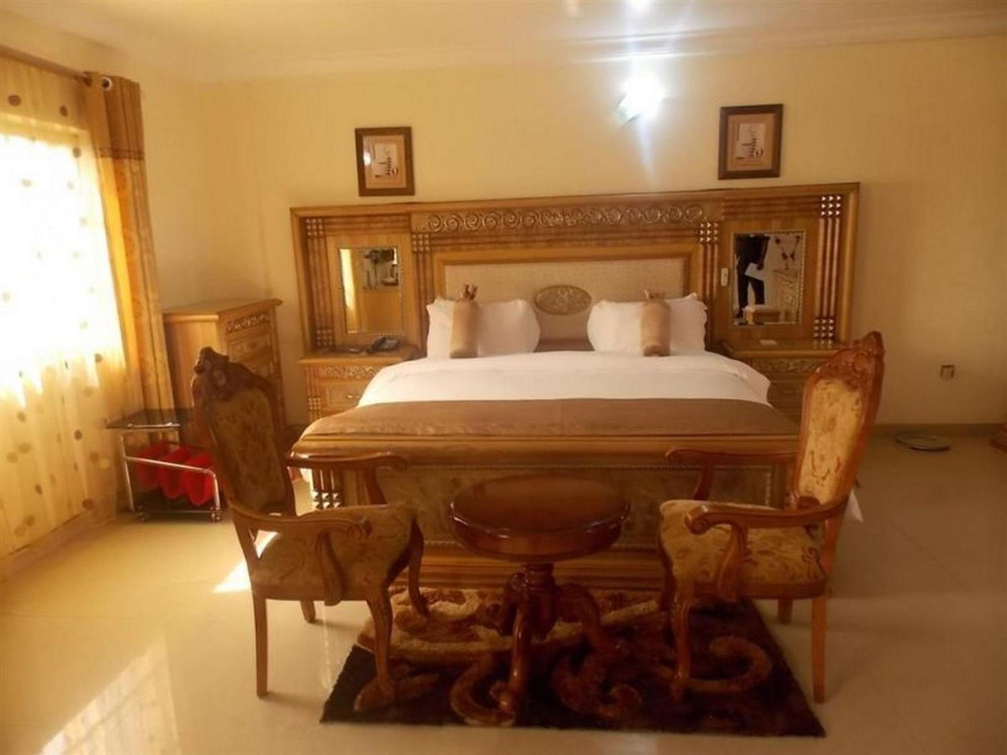 Room In Lodge - Ayalla Hotels And Suites Abuja Exteriér fotografie